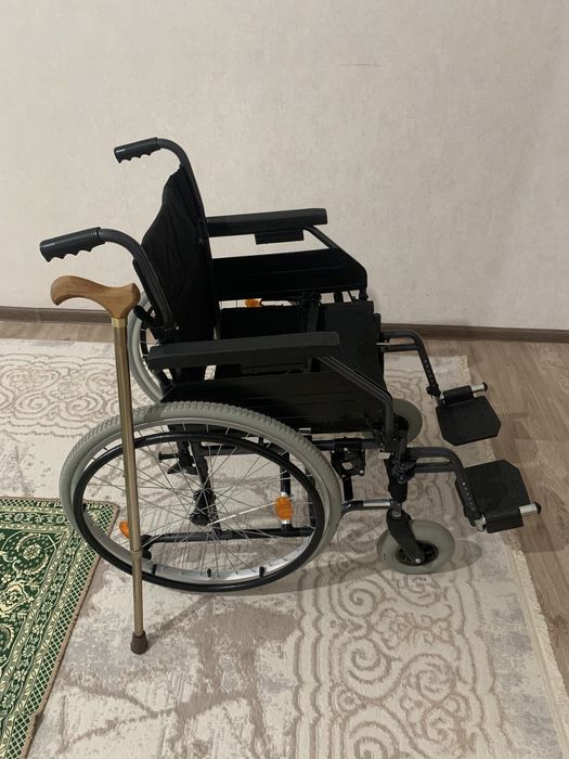 Коляска инвалидный