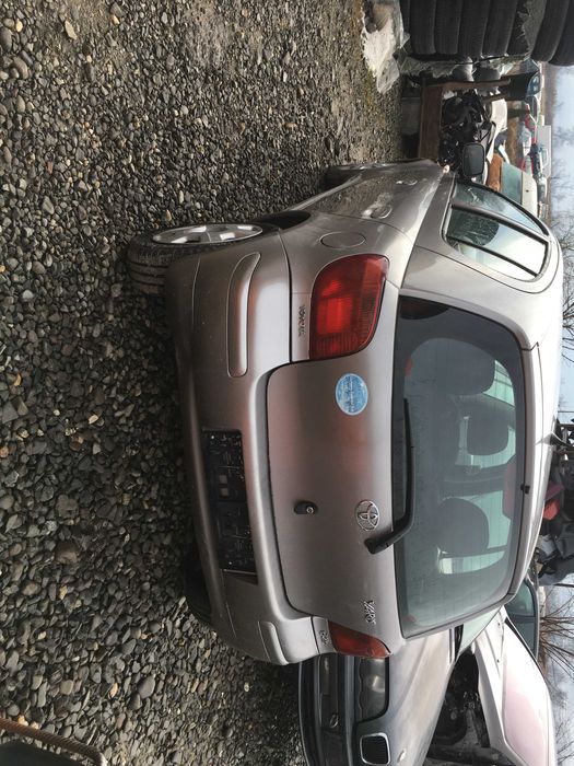 Dezmembrez/Piese Toyota Yaris 1.4 D4D si 1.3 Benzina
