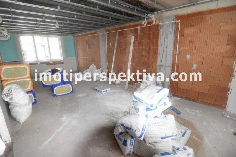 реф.18307 Две спални, среден етаж, АКТ 16-Коматевски възел!