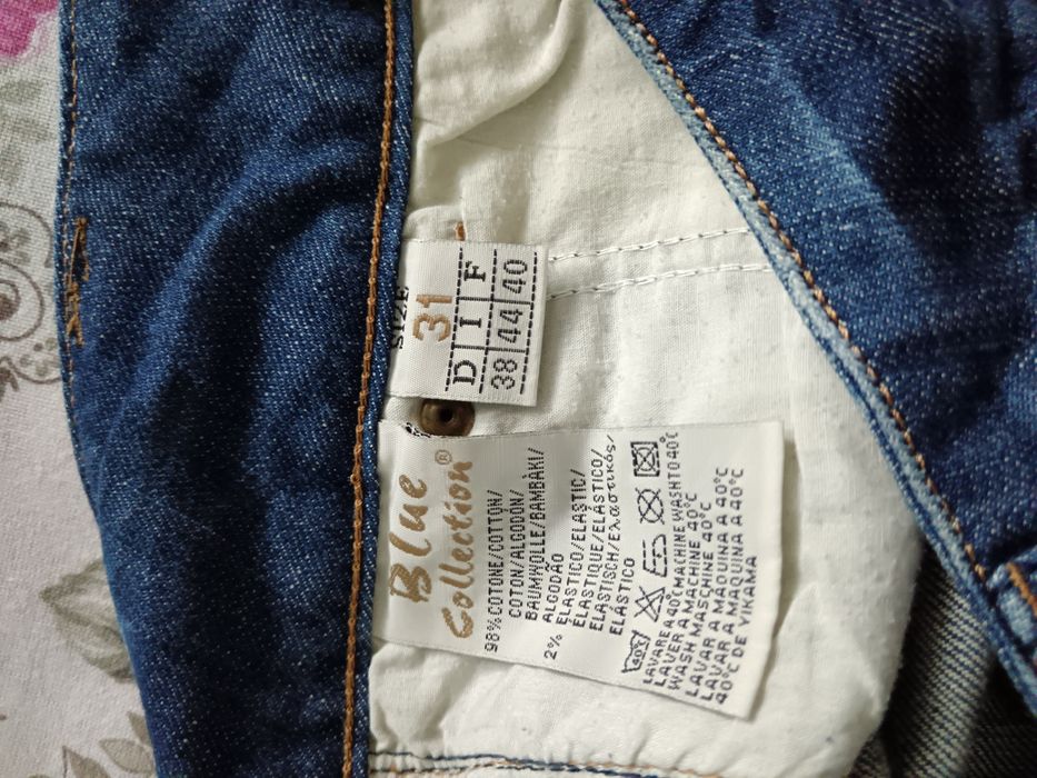 Vând Blugi Scurți Blu Collection Mărimea 31