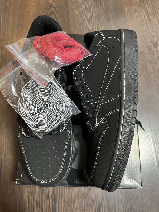Jordan 1 low black phantom