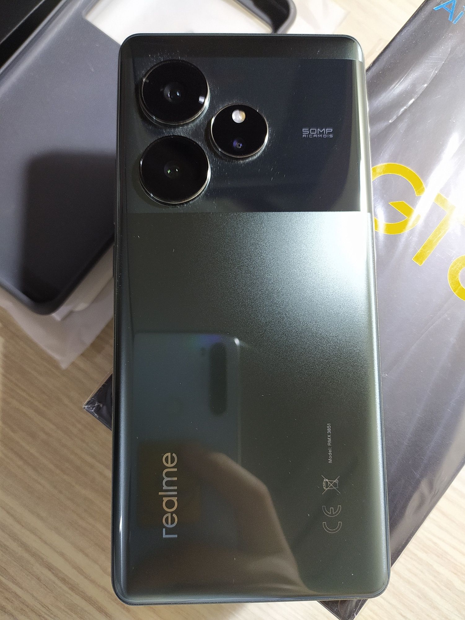 Realme GT6 12.256 Зелёный Глобал в Идеальном состоянии