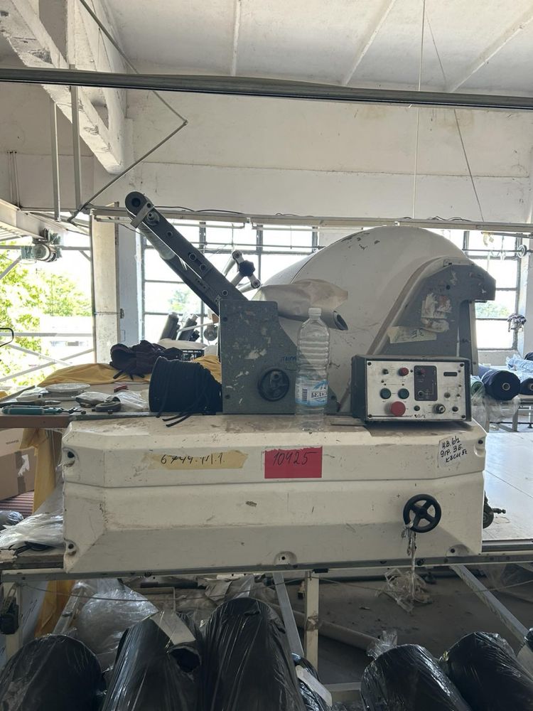 Машини за кроене - 2 бр.