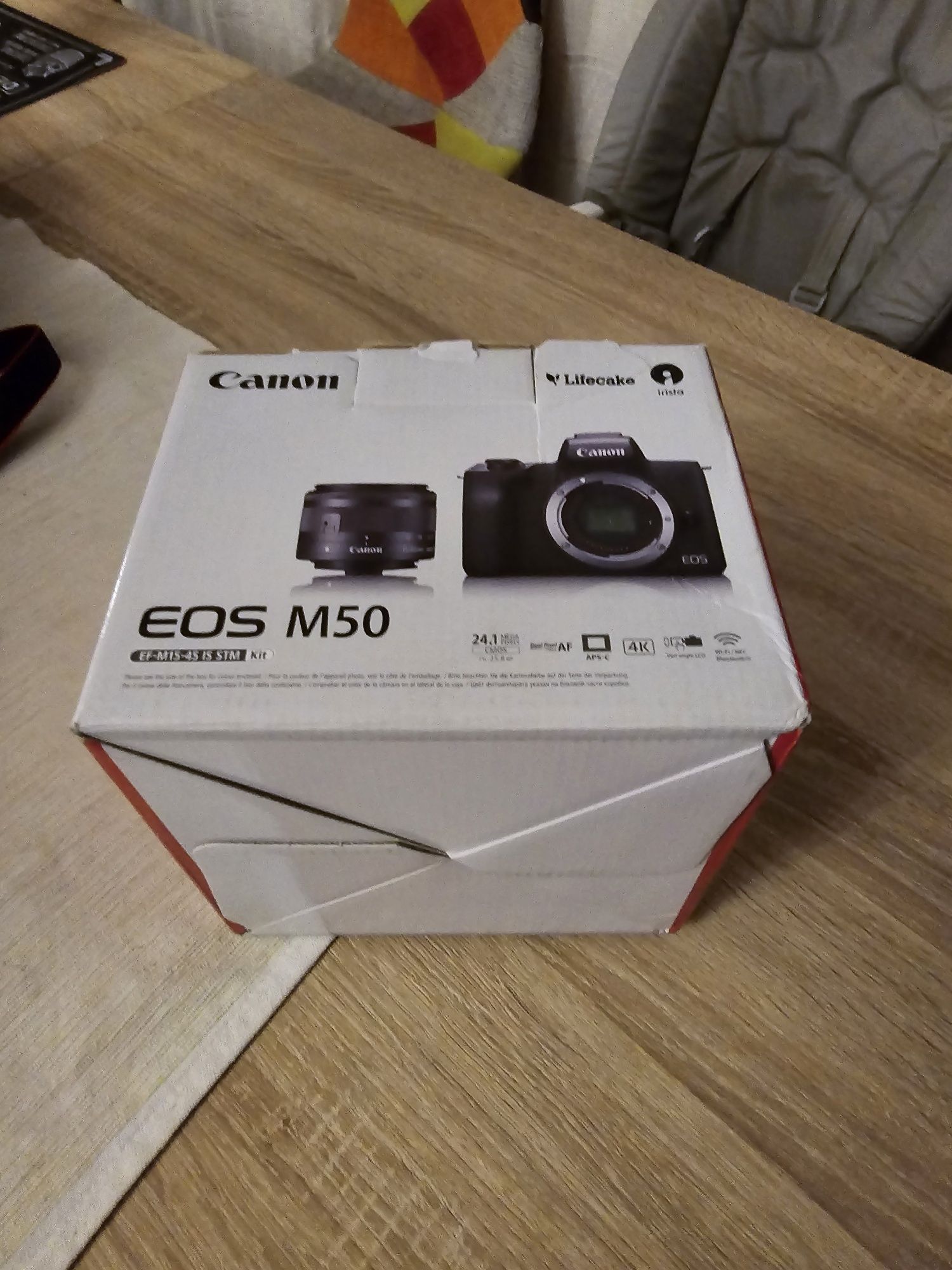 Canon EOS M50, Kit EF-M15-45mm