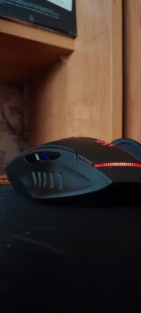 Продам мышку Gaming mouse V8MA