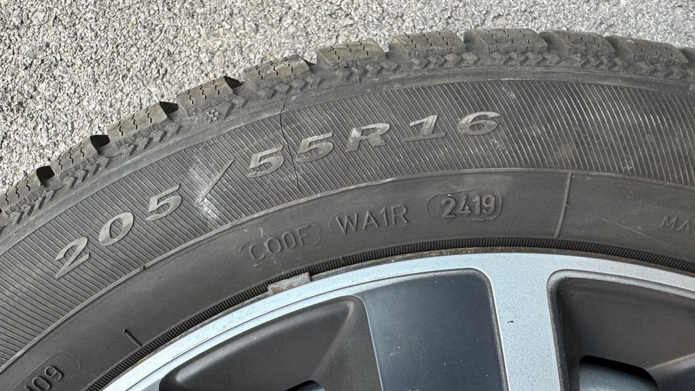 Зимни гуми с метални джанти 205/55/16 5x114.3 TPMS