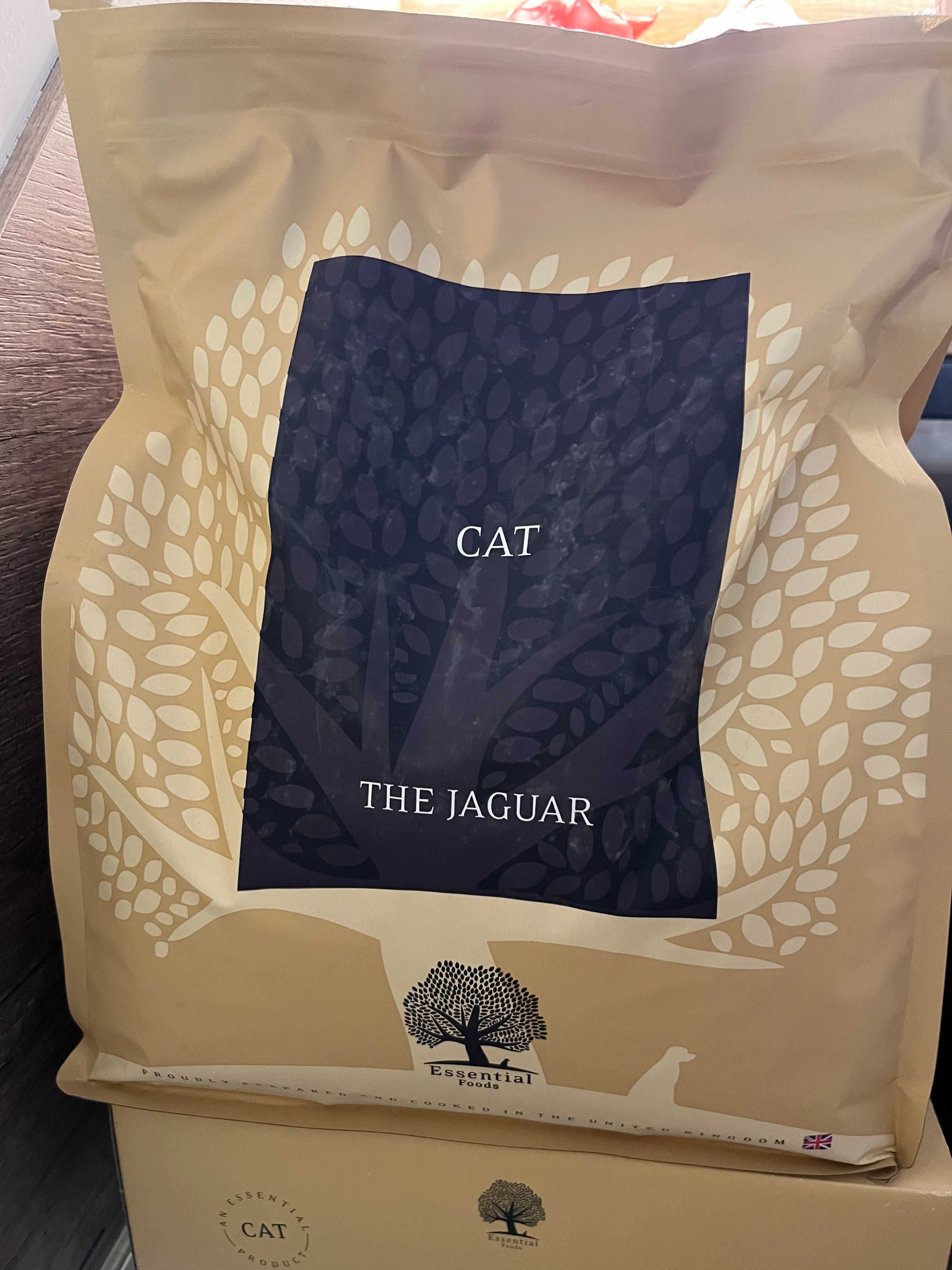 Essential Food The Jaguar, храна за котки-3кг и 8бр. пауч 2 вида