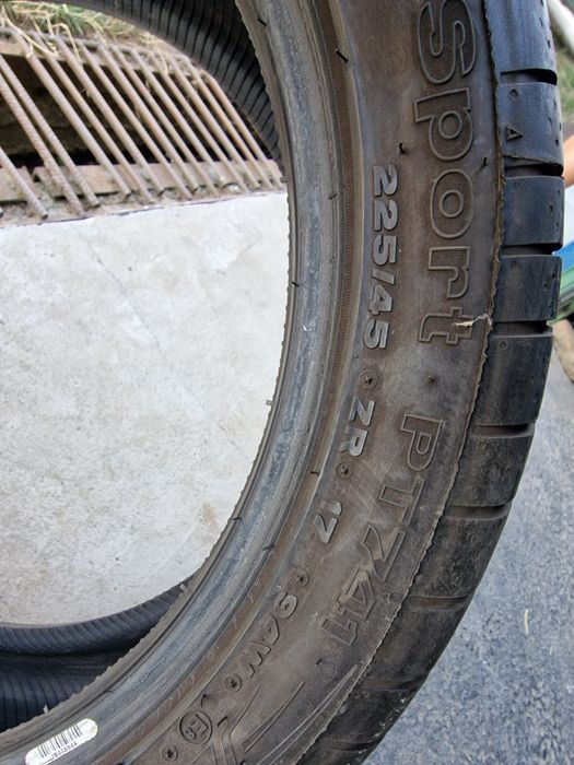 Anvelopă 225/45R17 marca Petlas, DOT 2022