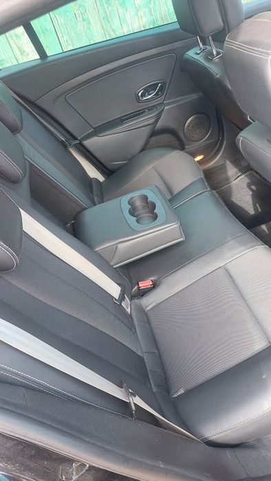 Vând Renault Megane 3 2012 1.5dci 110cp Ediția BOSE 4000€ Negociabil