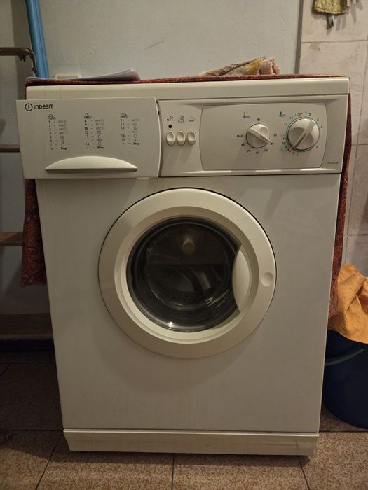 Стиральная машина Indesit wgs638t