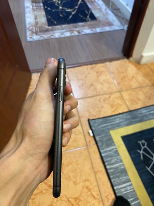 iPhone 11 Black edition