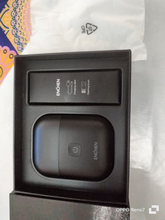 Продам электро бритву. Водонепроницаемая, качественная