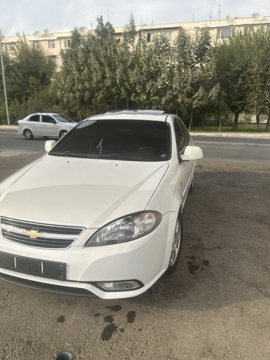 Lacetti gentra qilingan
