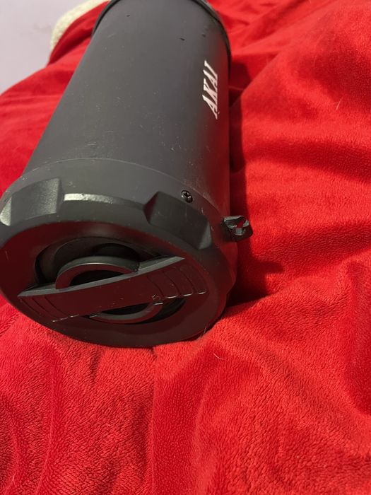 Boxa akai cu bluetooth