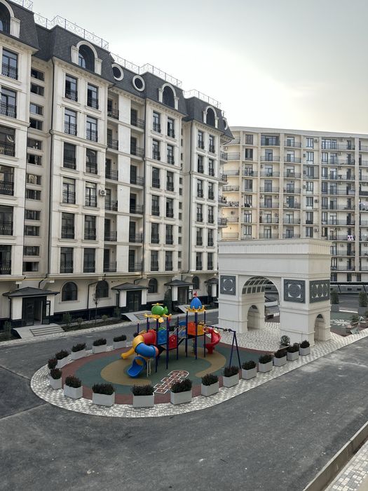 Yakkasaroy qushbegi Lafayette 78kv 2-3 xonale kivartera sotiladi