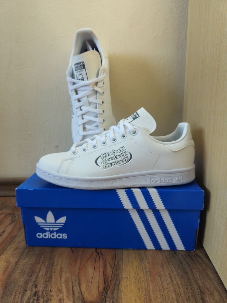 Кецове Adidas Stan Smith J