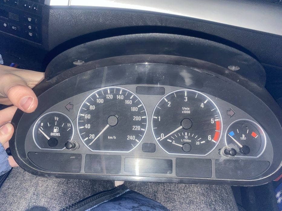 Vand ceasuri bord custom bmw e46 320d 150 cp