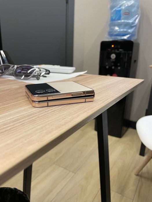 Galaxy Z Flip4 256