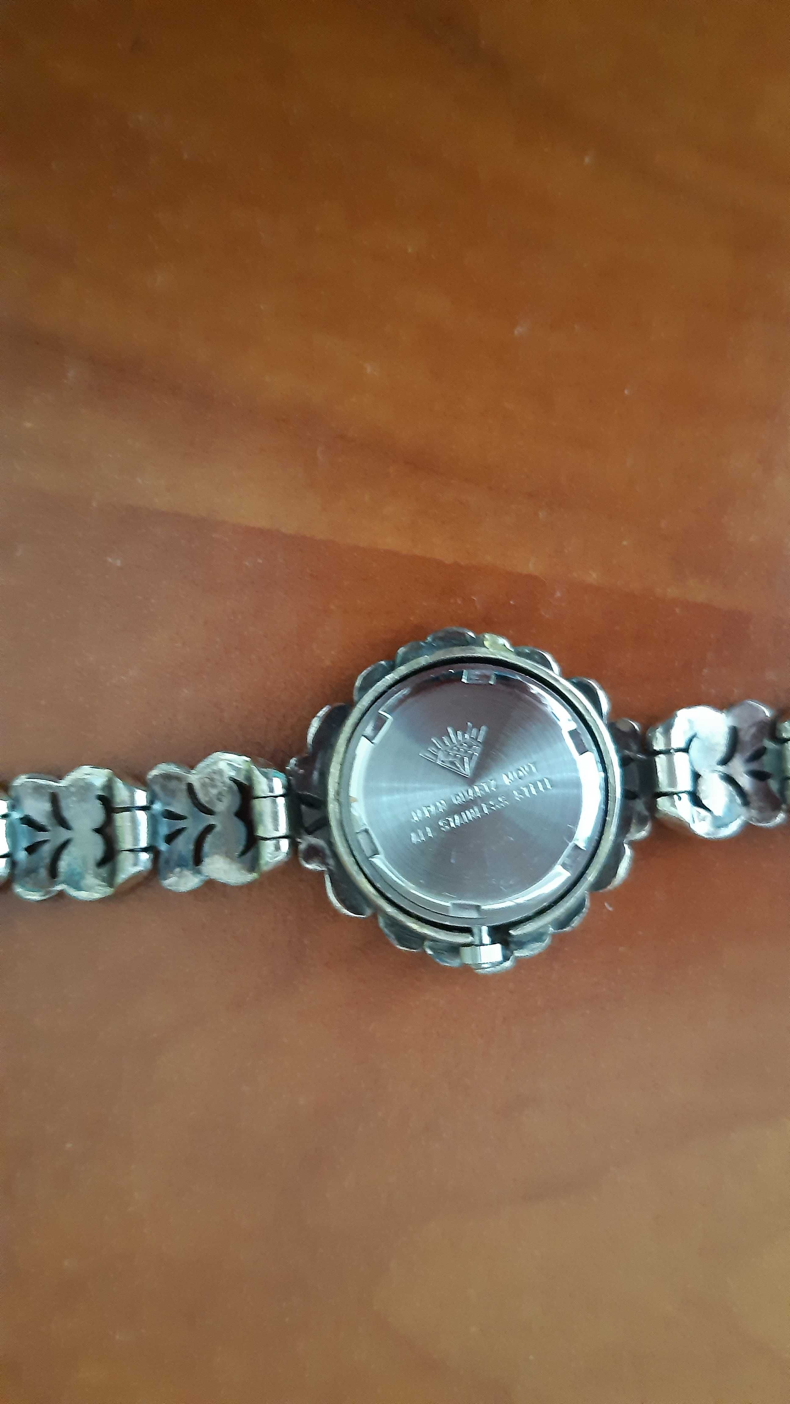 Vând ceas nou din argint cu marcasite