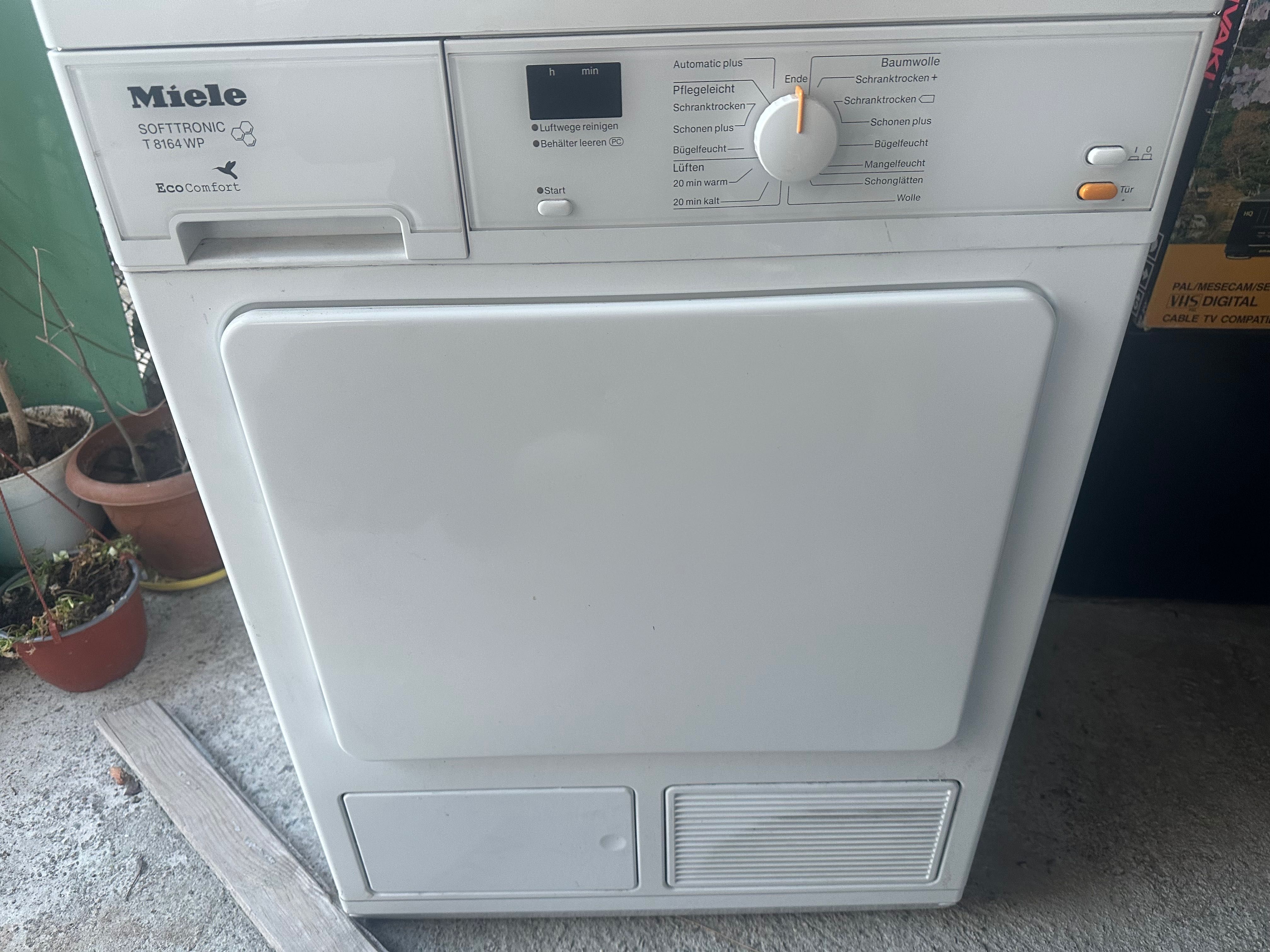 Сушилня MIELE T 8164 WP