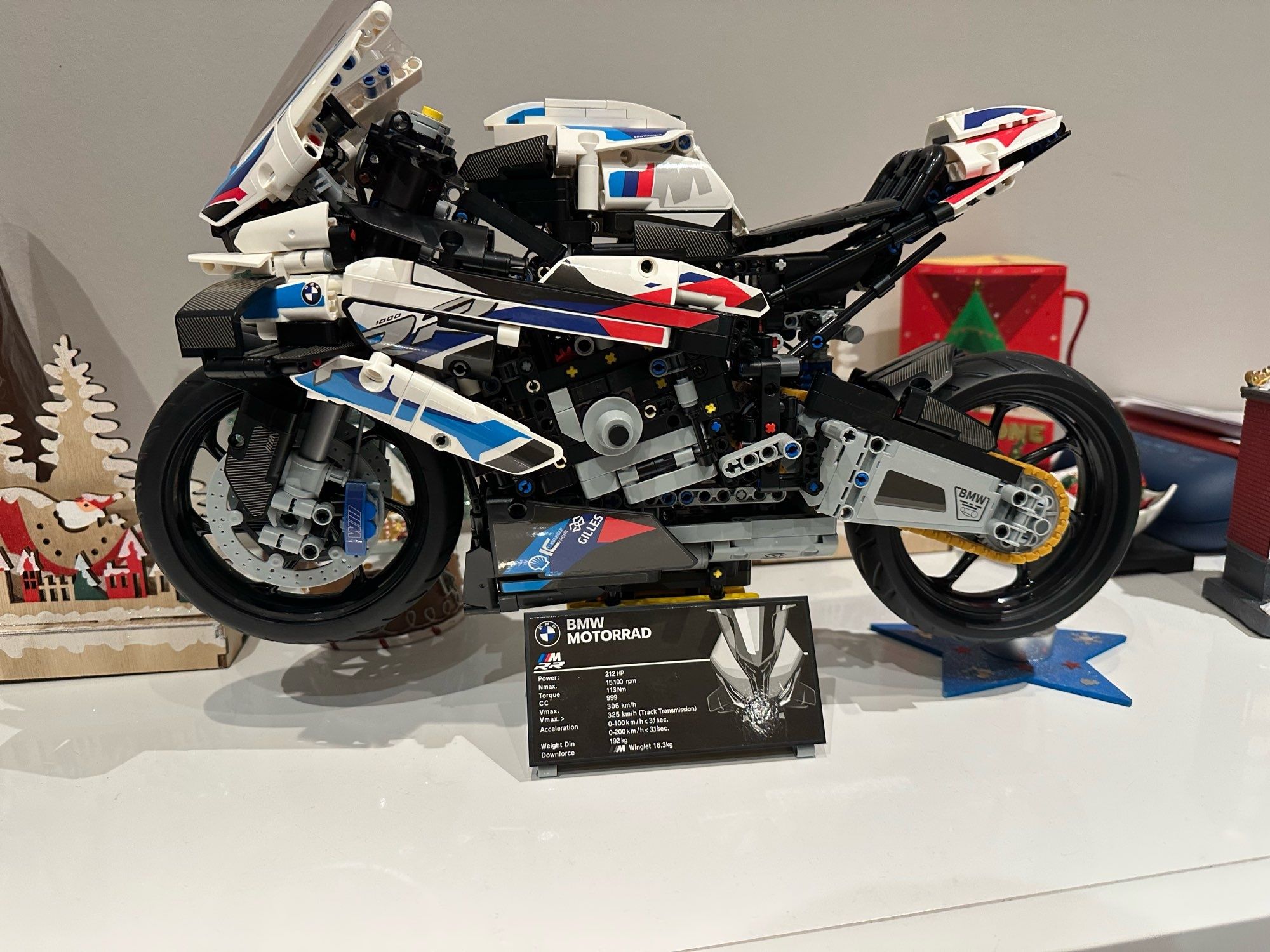 Set tip LEGO Technic BMW M 1000 RR 42130, 1920 piese NOU
