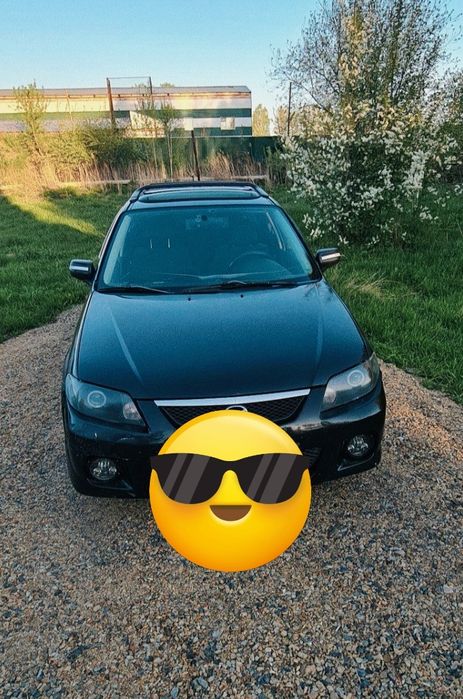 Легковое машина мазда