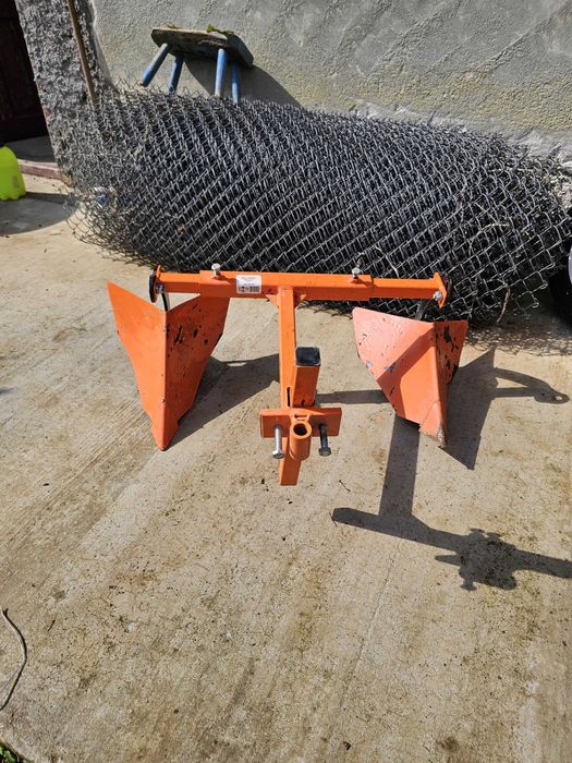 Motocultor Ruris 7088 + Accesorii(roti fier/cultivator/plug dublu etc)