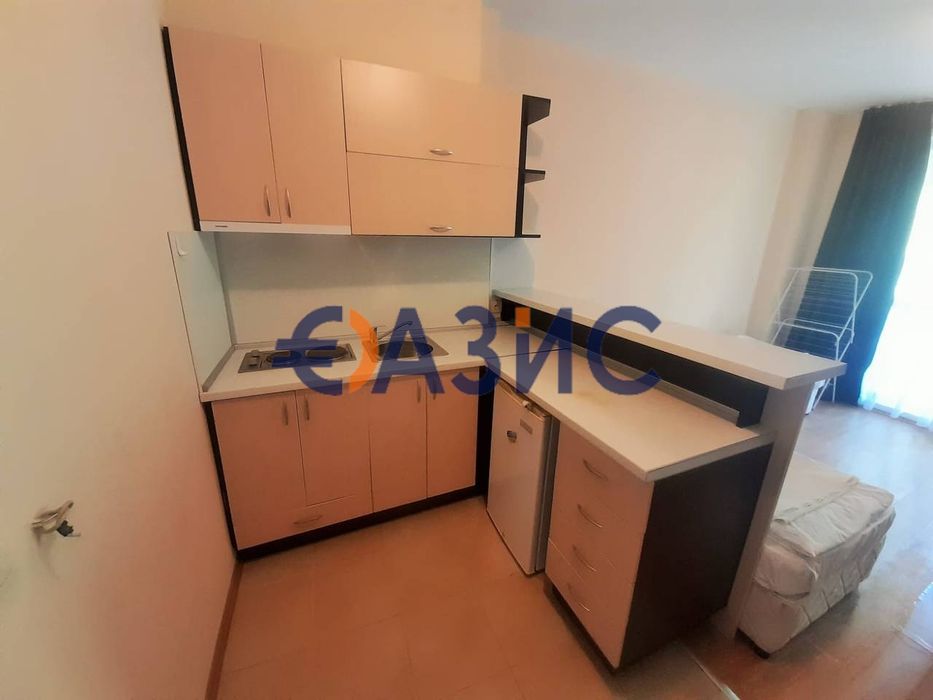 Продава се Двустаен апартамент в к.к. Слънчев бряг - 52 кв.м за 1116 €/кв.м - Снимка #3