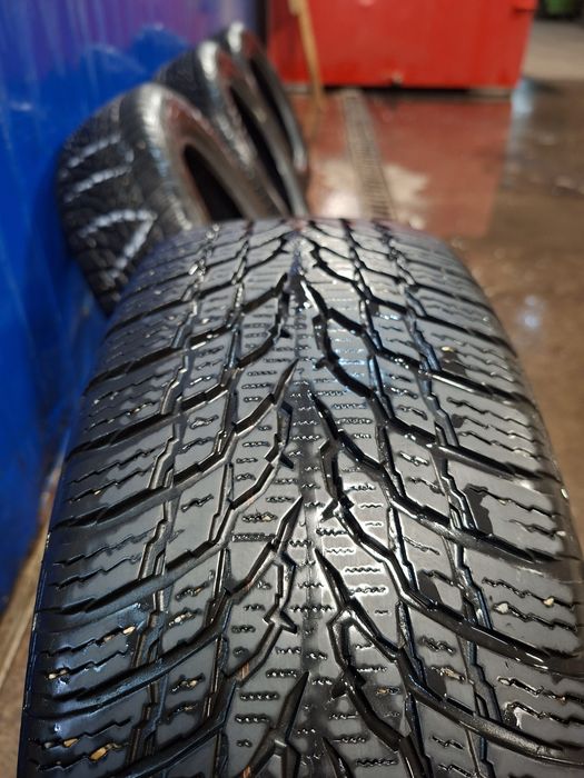 185/60/15 Nokian WR Snowproof