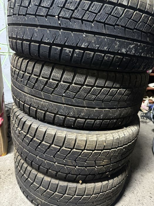 Продам диски с зимними шинами , 215,55,16