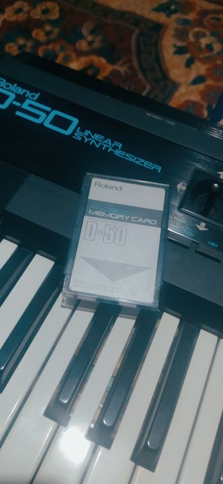Roland D-50 сотилади