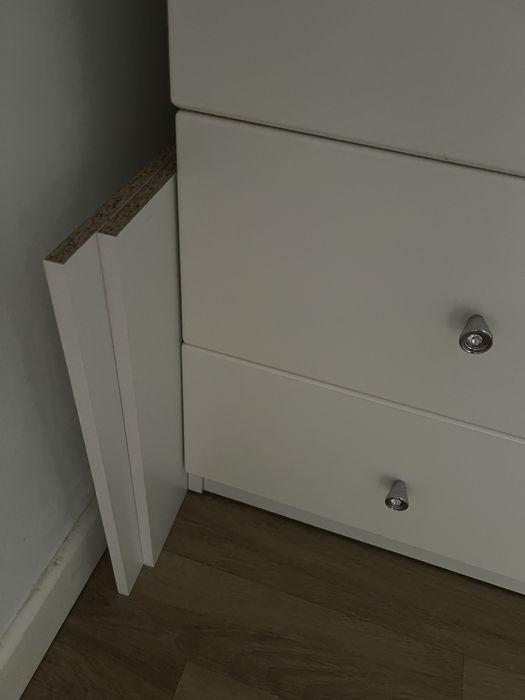 Mobilier dormitor copii - birou, dulap/dressing, scaun birou