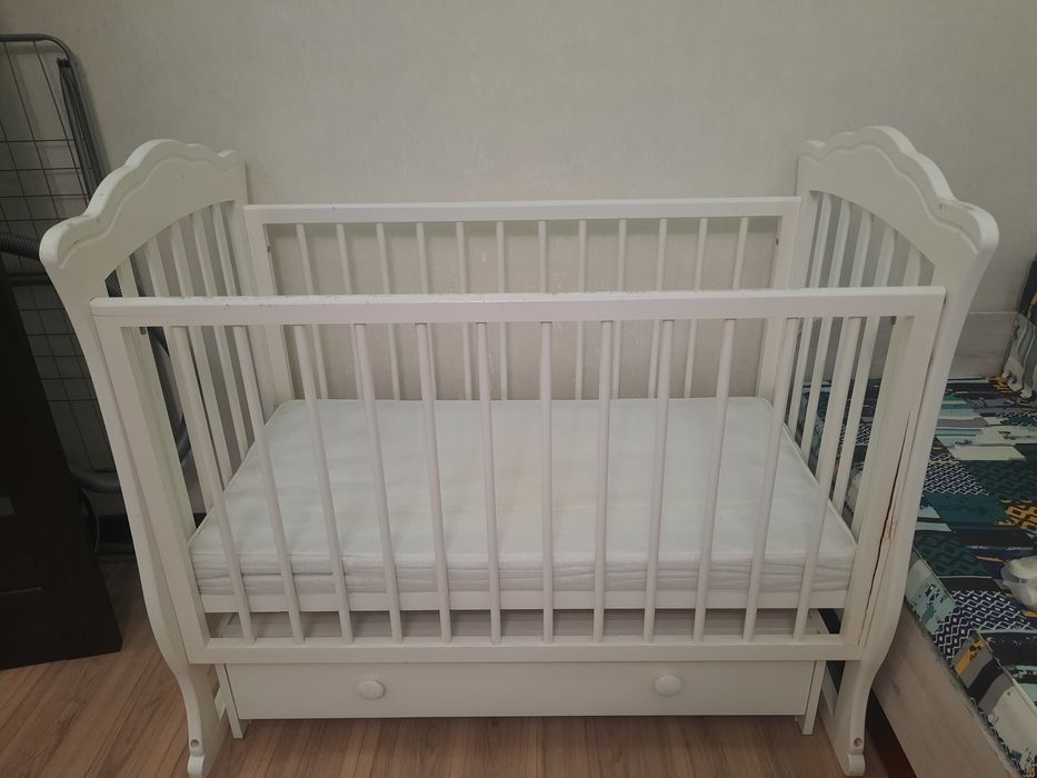 Кроватка детская