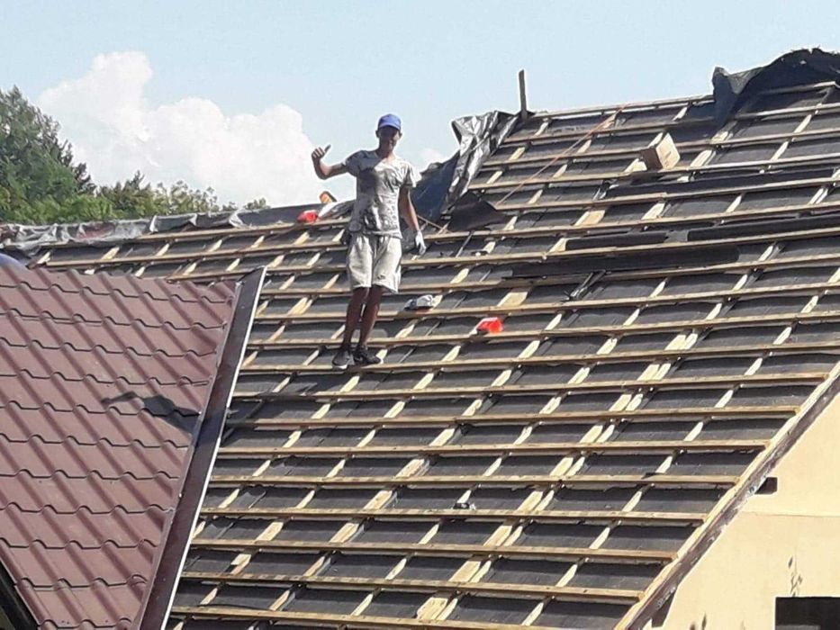 Montam acoperisuri profesionale