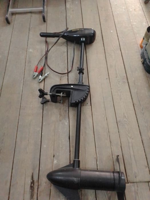 Продам лодочный электромотор.