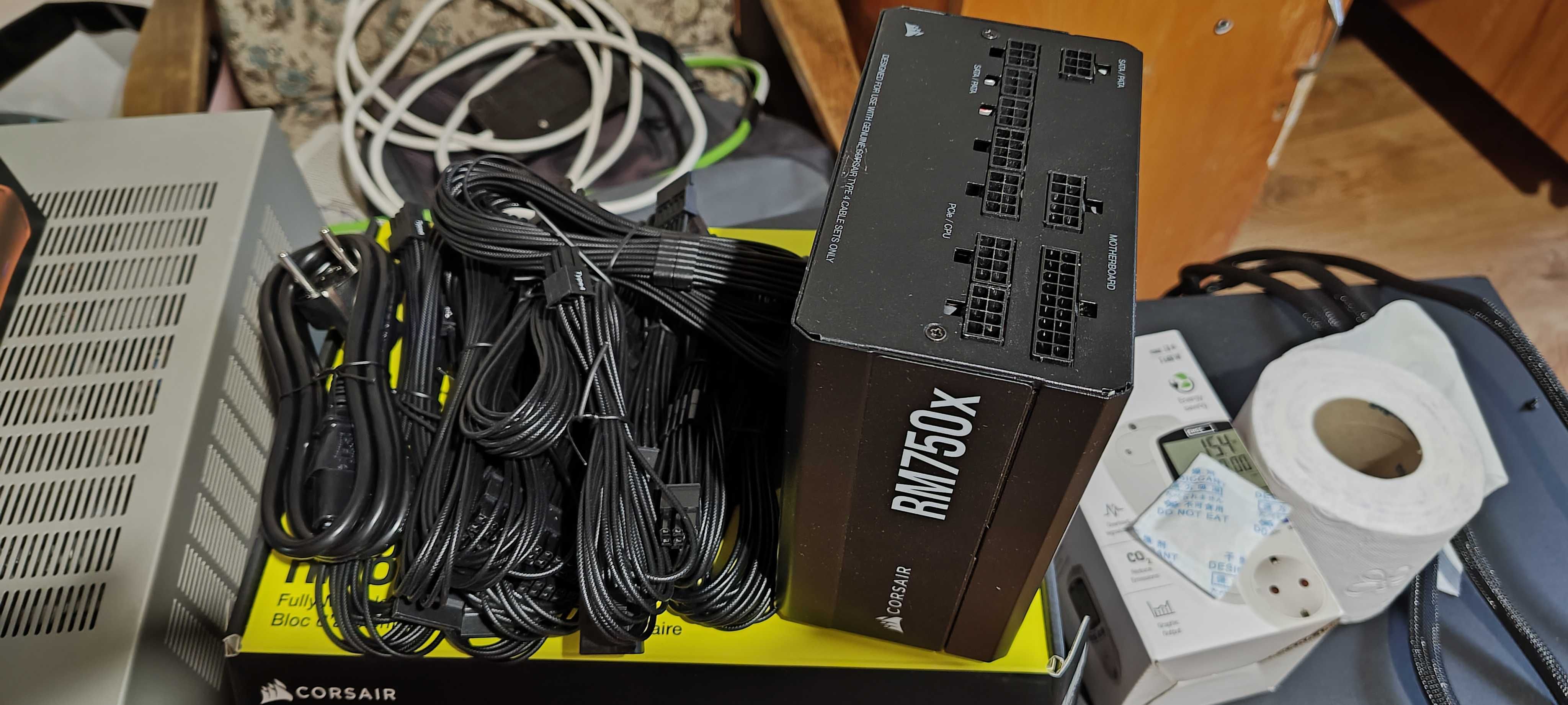 Corsair RM 750x в Безупречно състояние 100% модулно .
