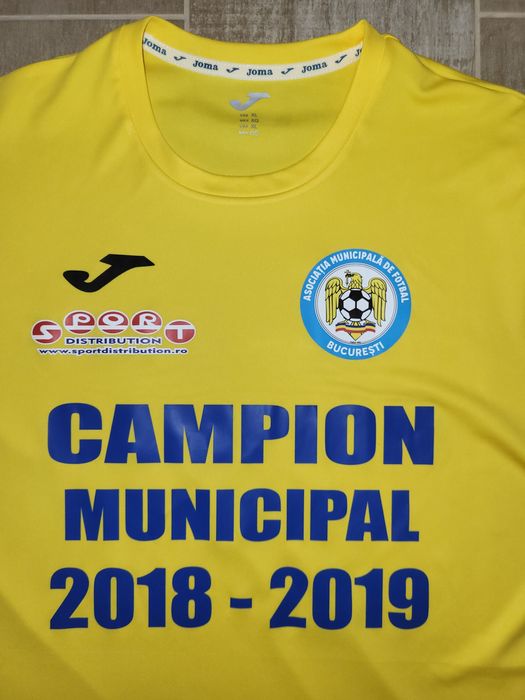 Pachet tricou de joc/Campion fotbal Carmen Bucuresti