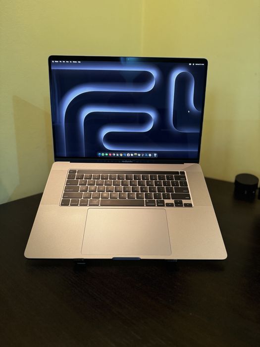 Macbook Pro 16 2019 | i7, 16GB RAM, 512GB SSD