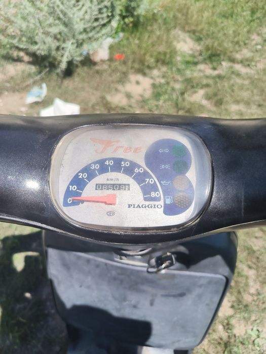 Scuter Piaggio free Elma