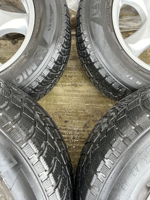 Jante Volvo  235/65 R17