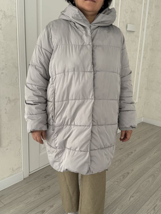 Верхняя одежда для женщин 50-52 р