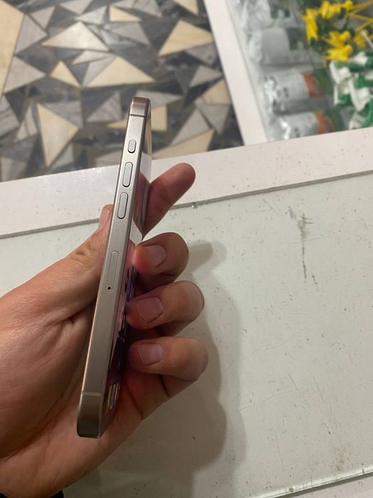 Iphone 15 pro battery 86% xotirasi 256 region J/A sim-karta ketadi