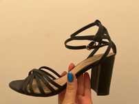 Sandale piele Guess