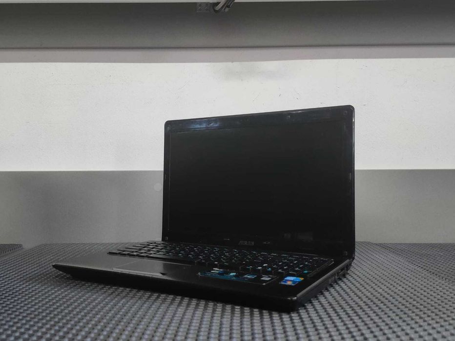 ASUS K52F (i3 M380/8GB DDR3/256GB SSD/15.6")