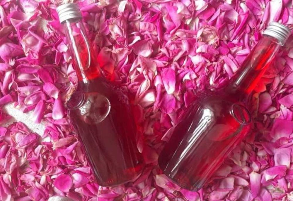 Sirop și dulceață de trandafiri – 100% naturali, preparați acasă!