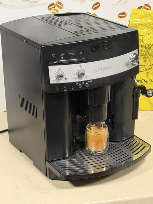 Кафемашина кафе автомат delonghi magnifica с гаранция