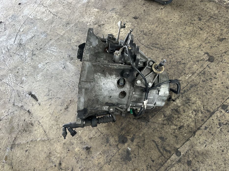 Ръчна кутия за Citroen C4 Picasso 1.6hdi