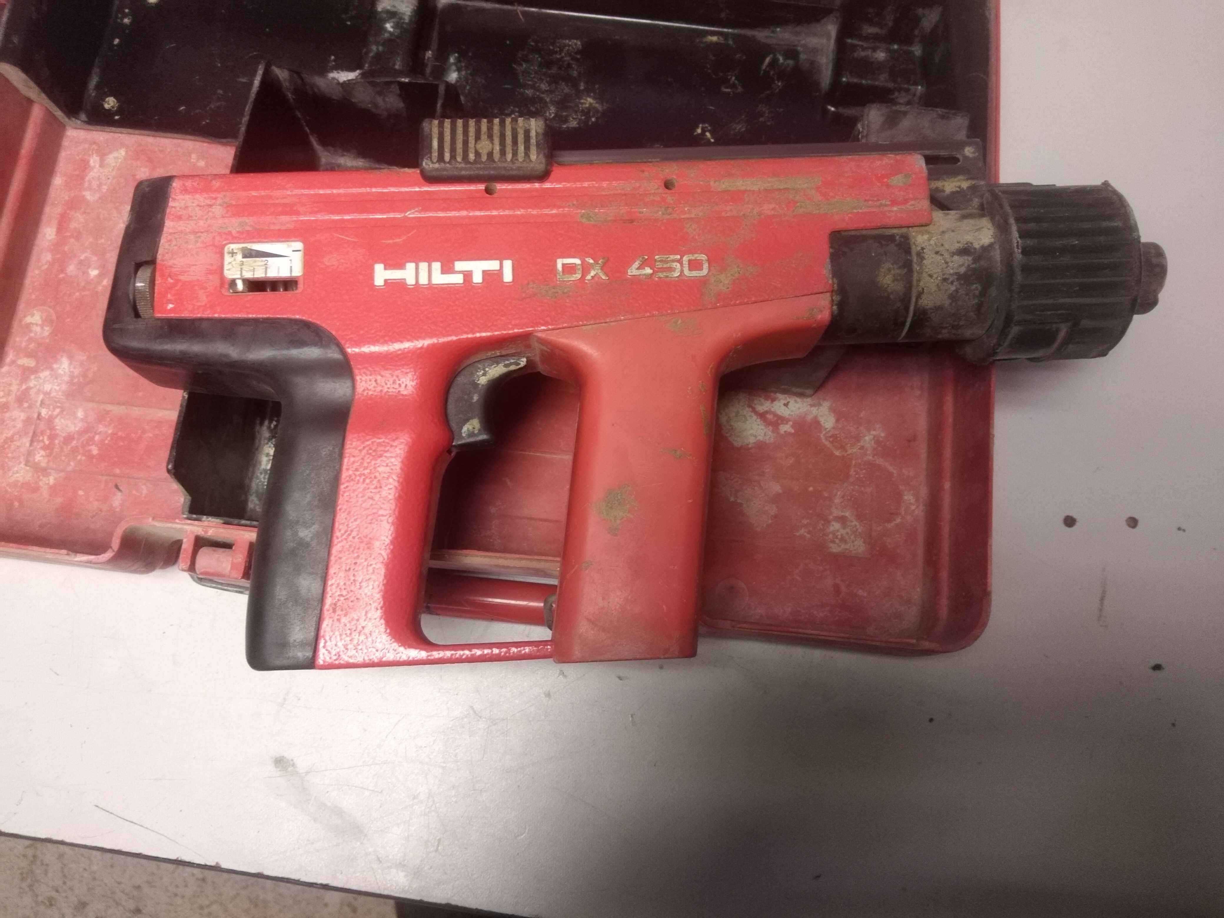 Пистолет за директен монтаж - HILTI DX450 - 8