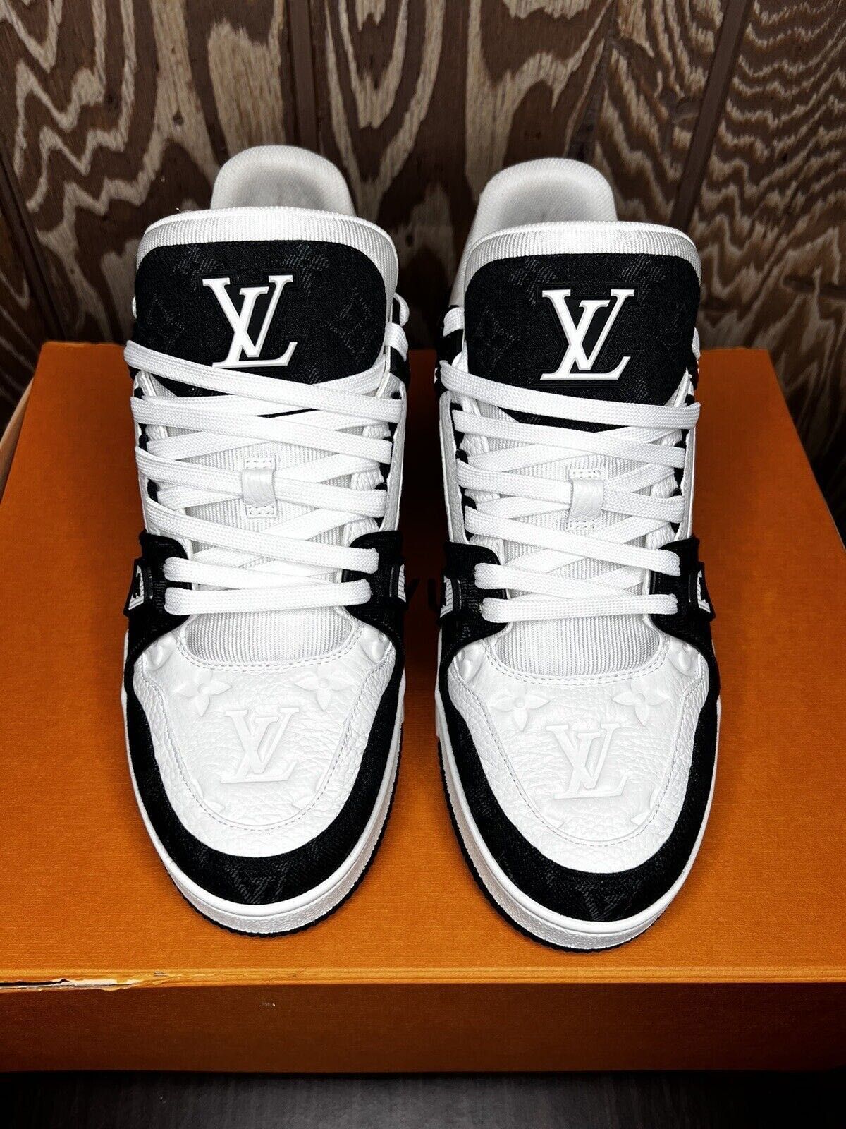 Louis Vuitton LV Black & White Adidasi Sneakers  - PROMOTIE