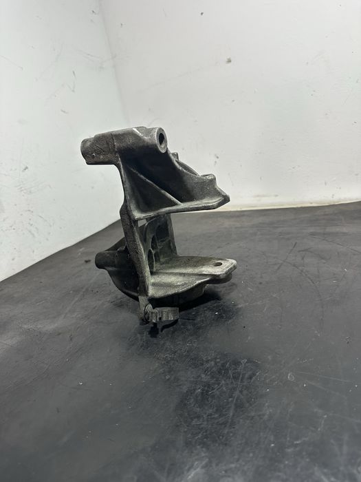 Suport motor Volkswagen Vw T5 2.5 TDI AXD BNZ 070199343B